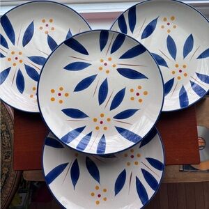 Temp-Tations by Tara Old World Blue Plates Set 10”